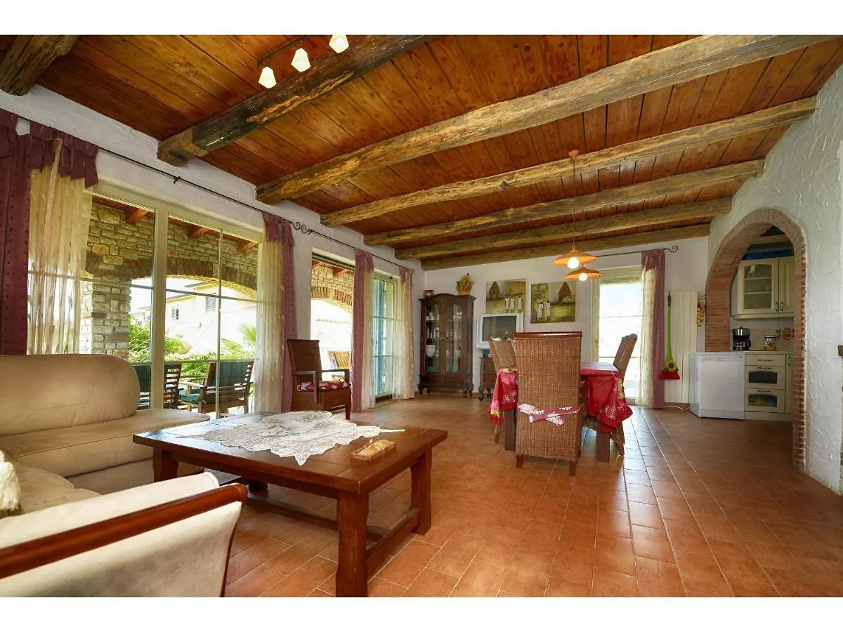 Villa Dany Kaštelir