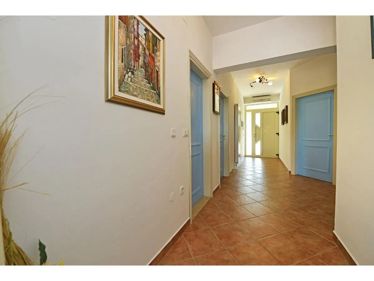 Villa Dany Kaštelir